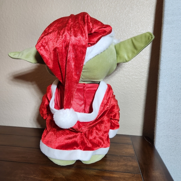 Yoda Santa Star Wars Jumbo 20" Plush in Red and White Robe Christmas - Picture 3 of 10